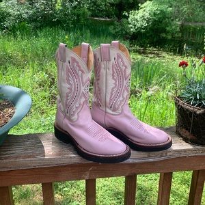 Size 8.5 Justin pink Tekno crepe cowgirl boots